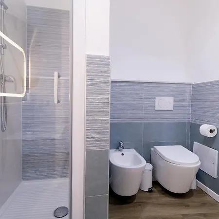 Centrocitta Comfort דירה *