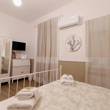 Centrocitta Comfort דירה *